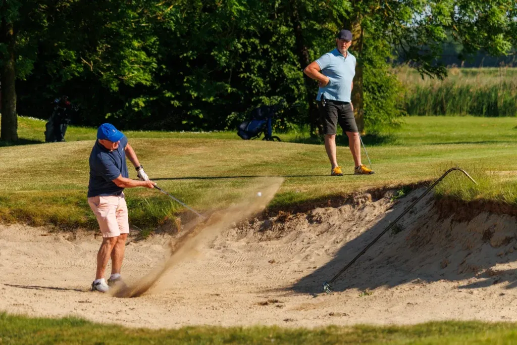 18 holes: geel ⇄ rood