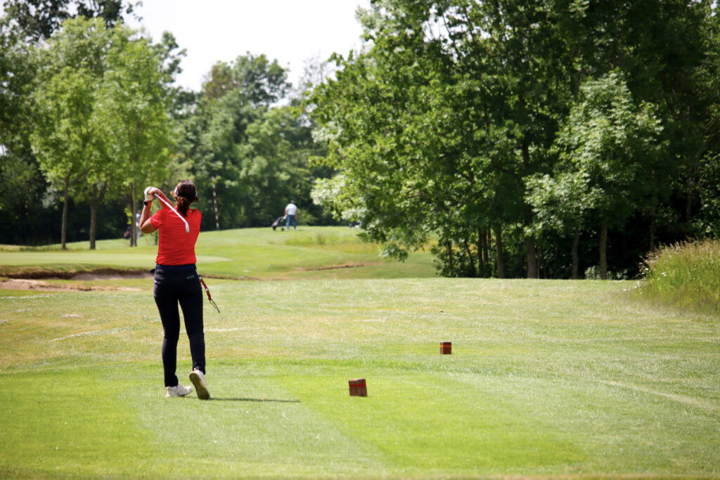 9 holes: rood (10-18)