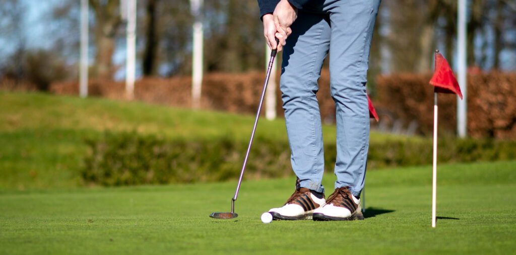 De Breuninkhof, golfer op de green